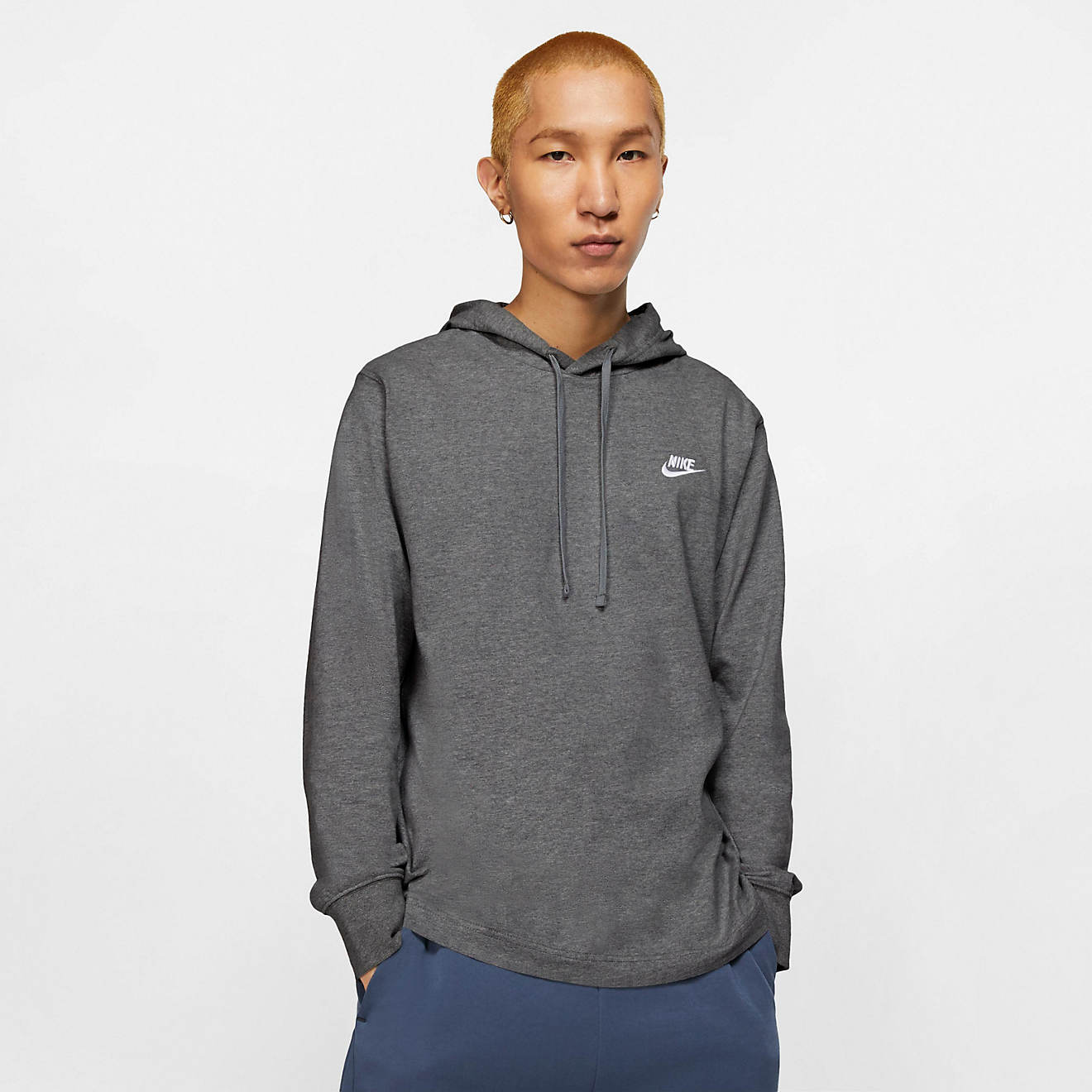 Pullover sportswear starts