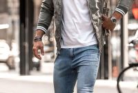 8 awe-inspiring casual outfits for men to wear on 1st date