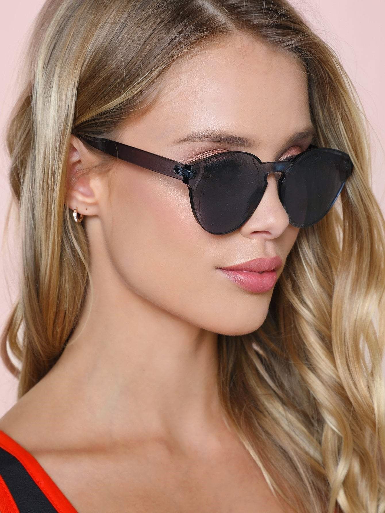 Black Flat Lens Fashion Sunglasses | Sunglasses, Colored sunglasses