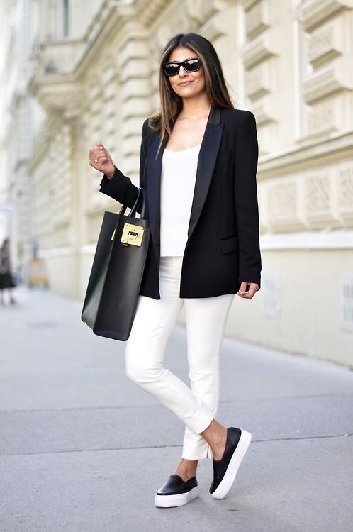 Sneakers casual look business entrepreneurs smart rock ways