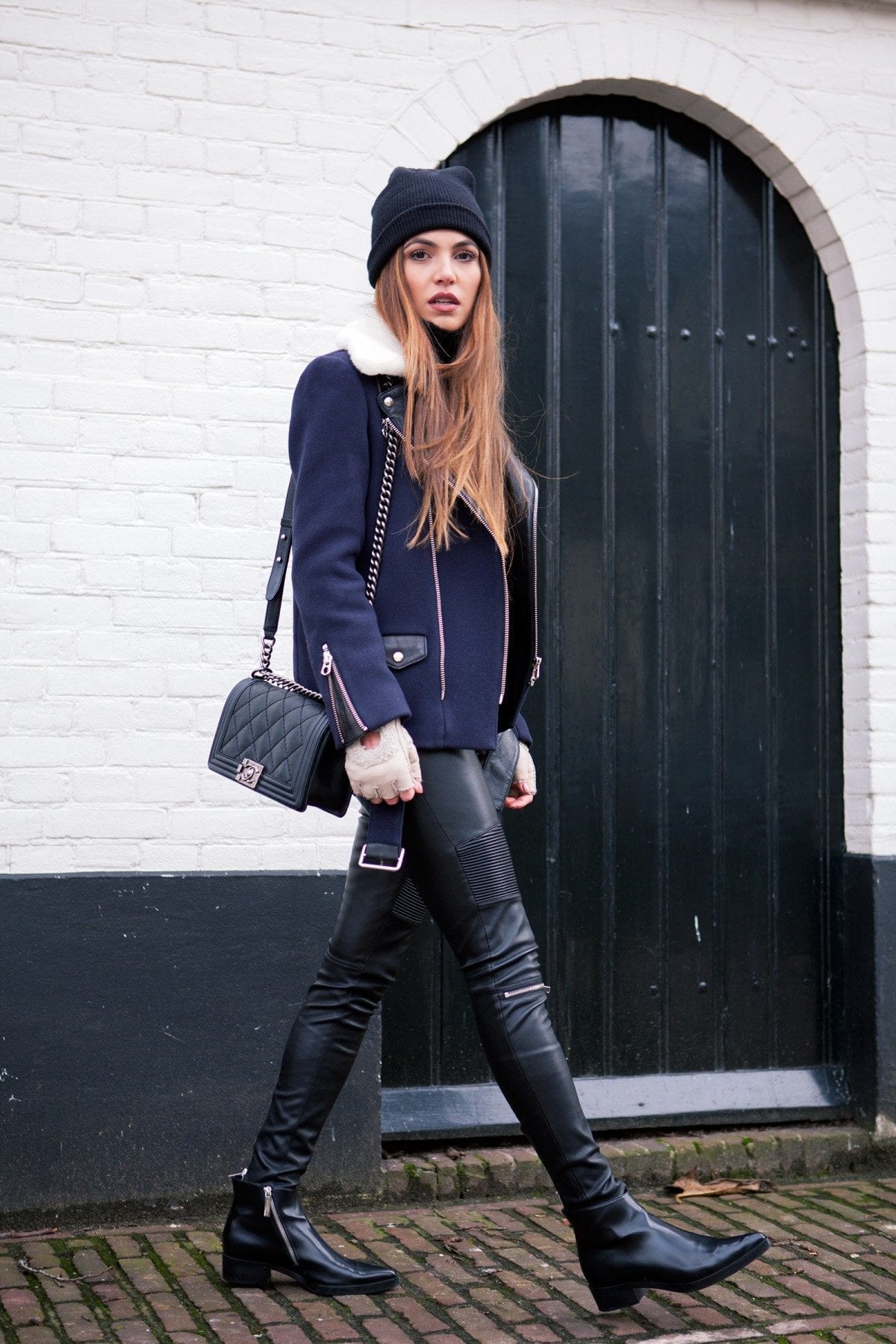 Cozy Winter Outfit Idea-20 Cute and Warm Outfits for Winters