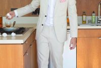 Casual wedding guest attire for men