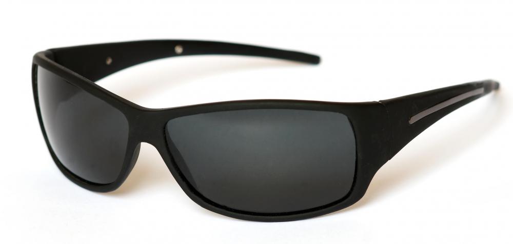 What is the Best Way to Protect my Eyes from the Sun?