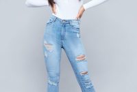 4 on-trend jeans & outfit ideas