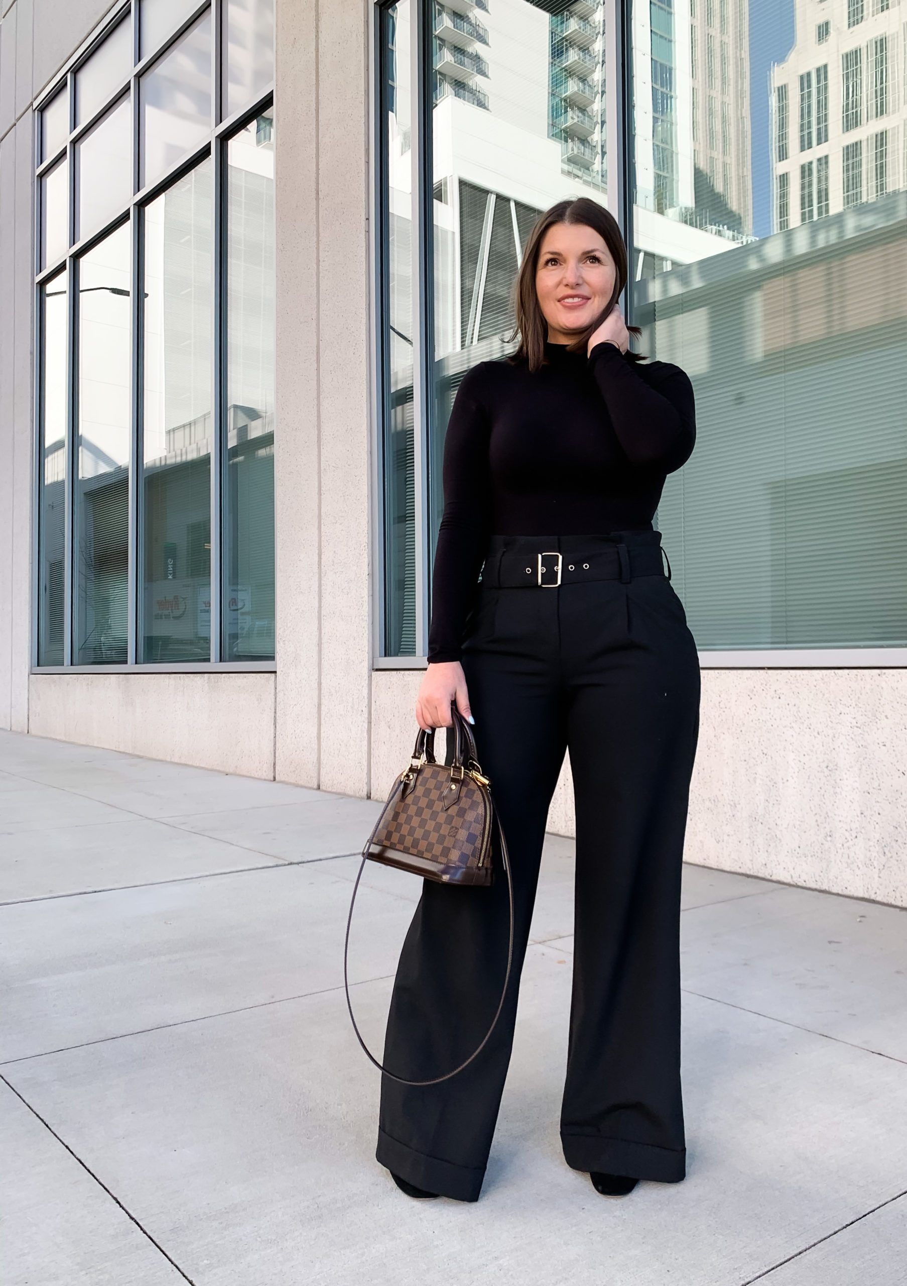 Professional attire curvy women, business casual