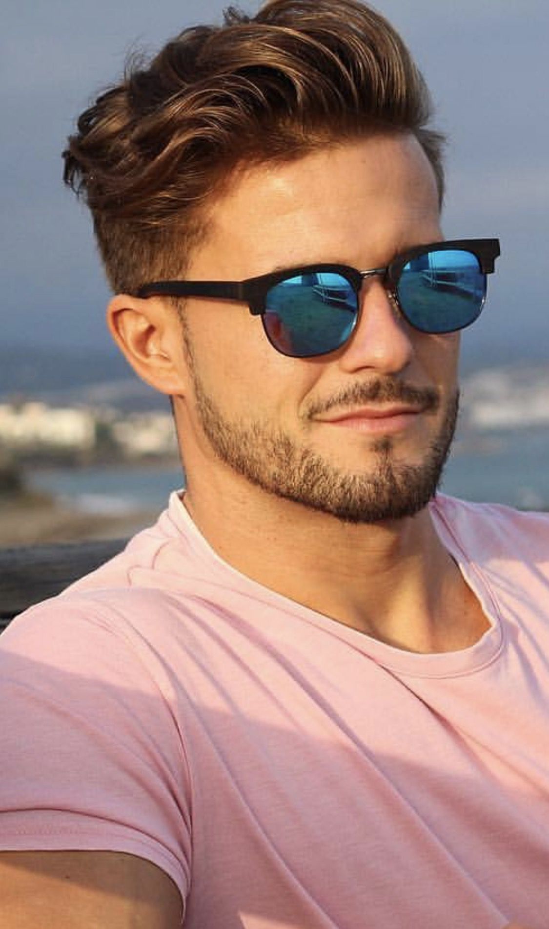 What Are The Best Sunglasses For Blue Eyes